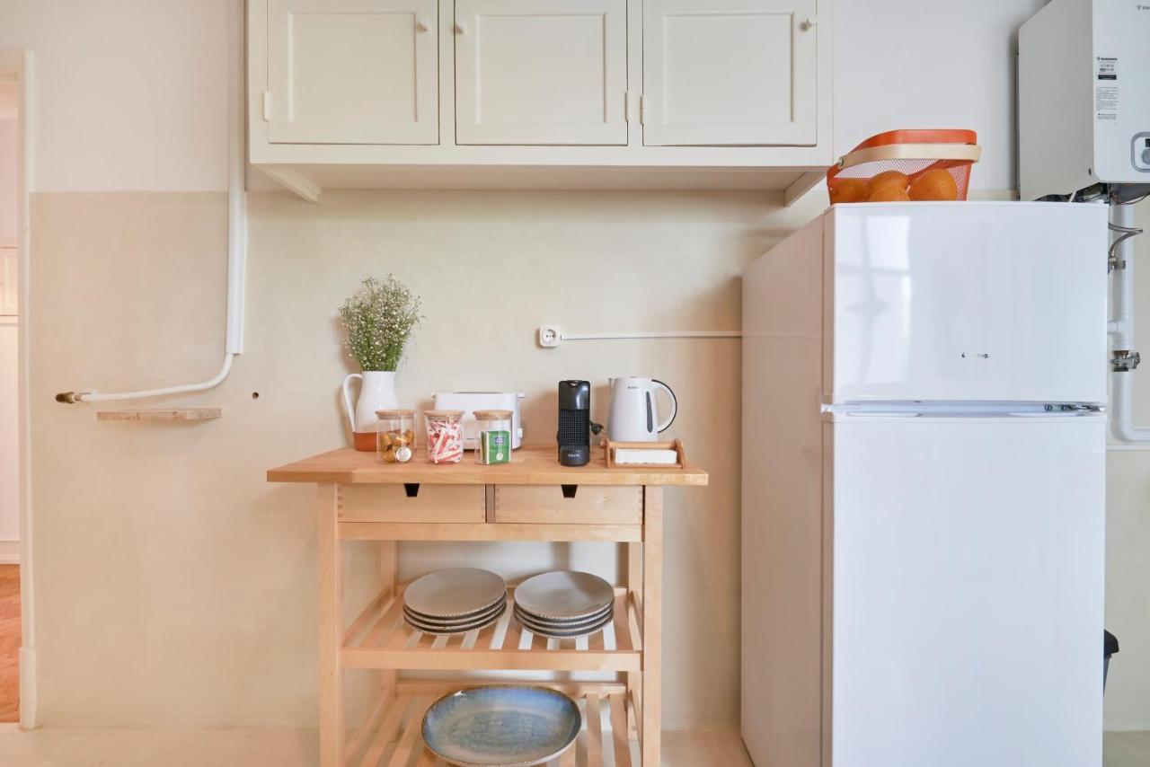 Light-Filled & Renovated Apartment, By Timecooler Lisboa Dış mekan fotoğraf